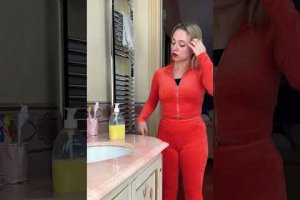 When she finds out how Shakira discovered Pique cheating on her 😂 #behindthescenes on our channel❤️