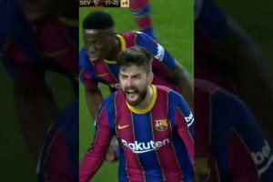 Messi Reaction on Pique Goal 😳