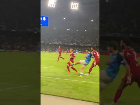 Khvicha Kvaratskhelia vs Liverpool