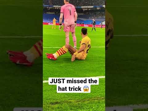 Auba NEARLY had a hat trick in El Clasico 😬