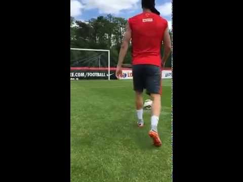 Robert Lewandowski – I trickshot I